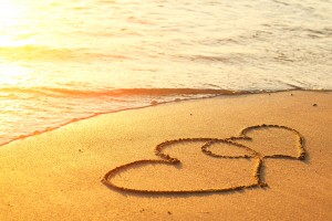 love_sand_beach_wallpaper